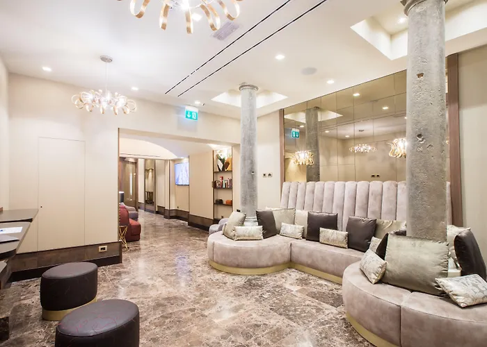 Solo Experience Hotel